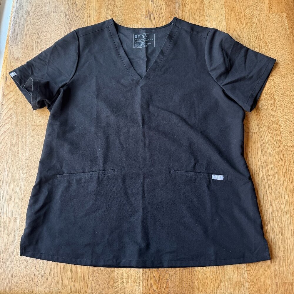 FIGS Casma Three-Pocket Scrub Top Black Size XL